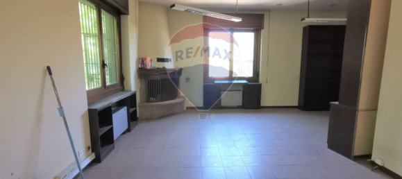  مستودع في Varese, Italy 765متر مربع رقم 138909 10