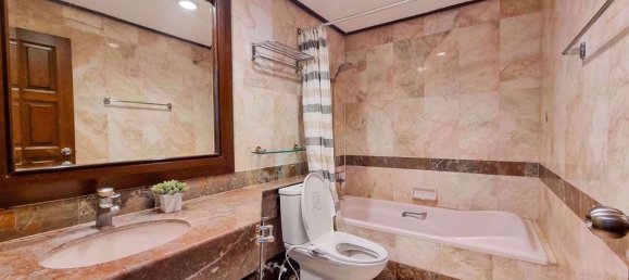 3 bedrooms Condo in Watthana, Thailand No. 8654 9