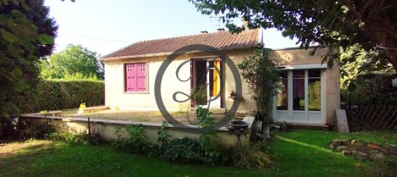 2 chambres Maison à Crèvecœur-le-Grand, France No. 256294 5