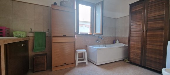2 rooms Apartment in Ercolano, Italy No. 65791 9