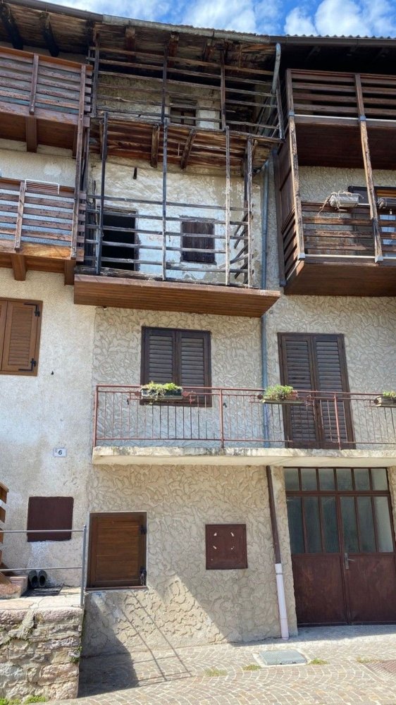 4 rooms House in Garniga Terme, Italy No. 72627
