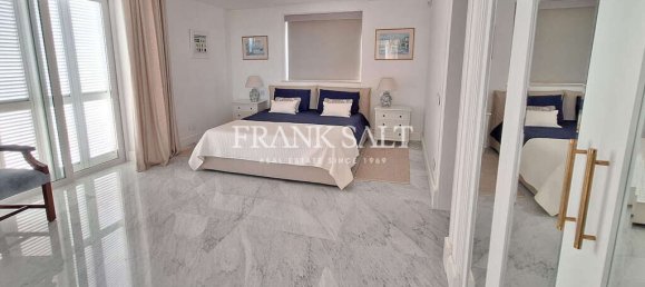 4 bedrooms Villa in Bahar ic-Caghaq, Malta No. 7740 7