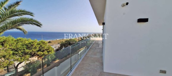 4 bedrooms Villa in Bahar ic-Caghaq, Malta No. 7740 12