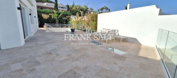 4 bedrooms Villa in Bahar ic-Caghaq, Malta No. 7740 11