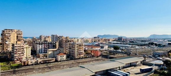 4-Zimmer Wohnung in Palermo, Italy, Nr. 172984 6