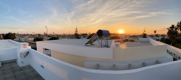 3 غرف نوم فيلا في Torrevieja, Spain رقم 10922 2