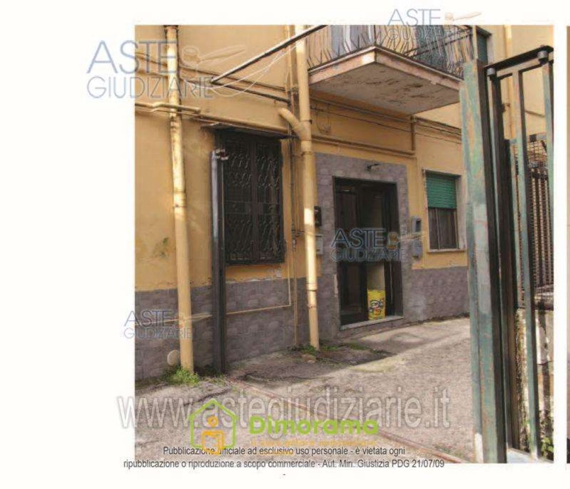 Apartamento de 4 divisões em Naples, Italy N.º 10956