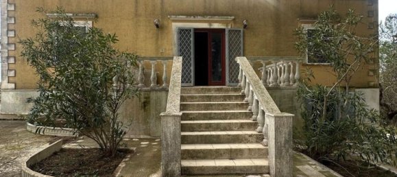 Вилла с 5 комнатами в Остуни, Италия № 29505 6