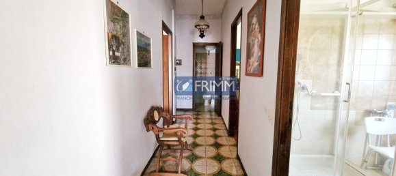 3-salle Appartement à Labico, Italy No. 112485 12