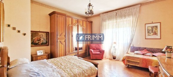 3-salle Appartement à Labico, Italy No. 112485 13