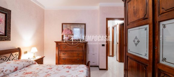 Дом с 4 комнатами в Таваццано кон Виллавеско, Италия № 152877 12