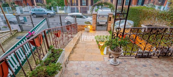 Дом с 4 комнатами в Таваццано кон Виллавеско, Италия № 152877 3