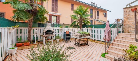 Дом с 4 комнатами в Таваццано кон Виллавеско, Италия № 152877 23