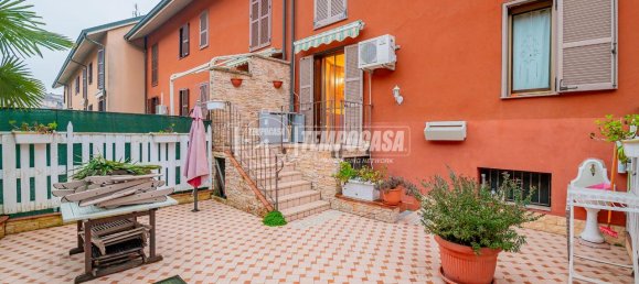 Дом с 4 комнатами в Таваццано кон Виллавеско, Италия № 152877 25