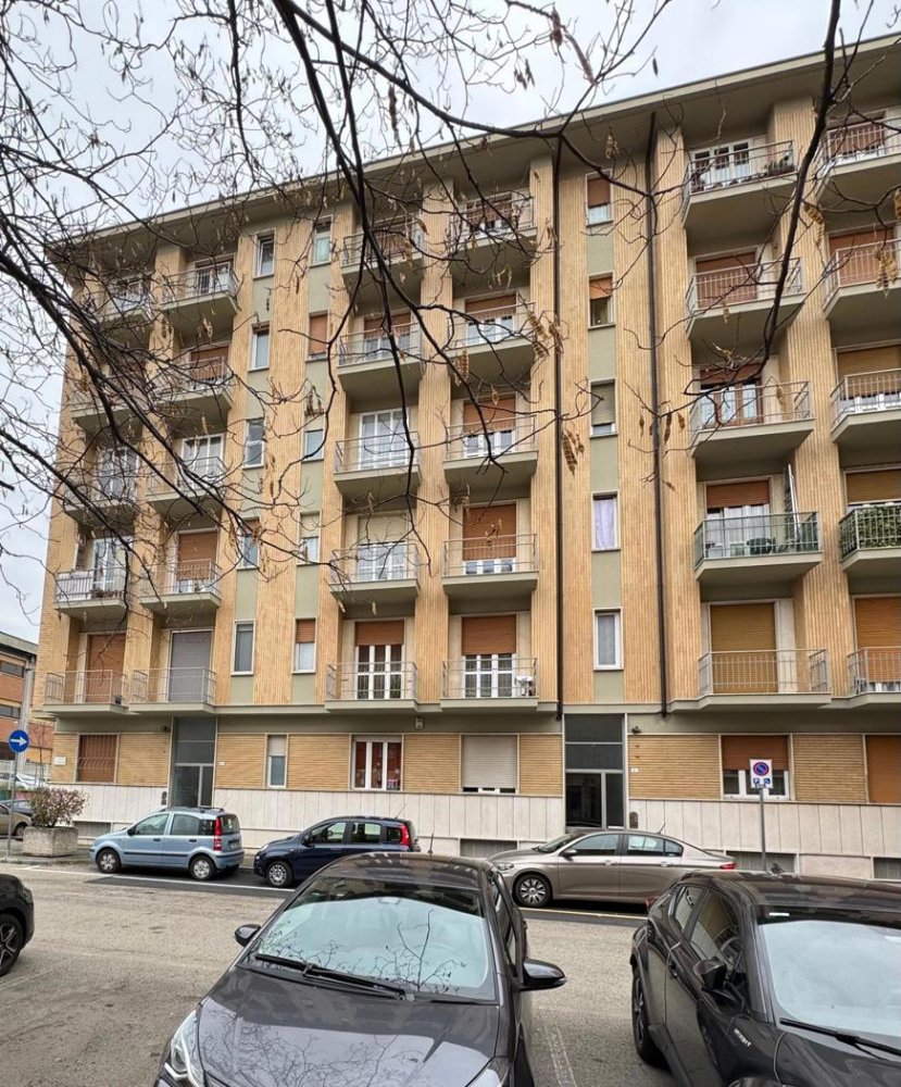 2 rooms Apartment in Rivoli, Italy No. 138212