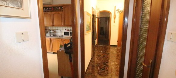 4غرفة شقة في Genoa, Italy رقم 39211 8