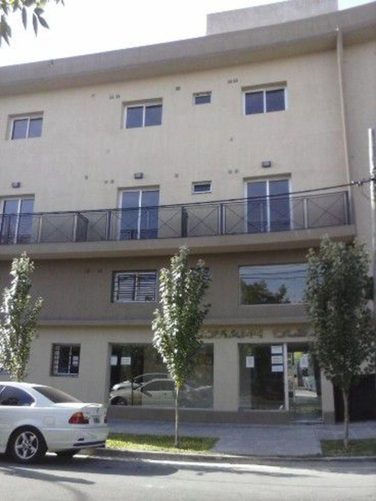 Studio in Lanus, Argentina No. 6927