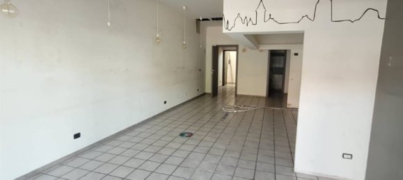 1 room Commercial property in San Giovanni la Punta, Italy No. 44192 4