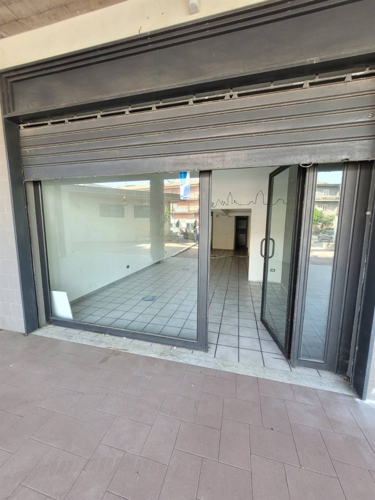 1 room Commercial property in San Giovanni la Punta, Italy No. 44192