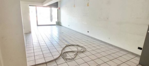 1 room Commercial property in San Giovanni la Punta, Italy No. 44192 2