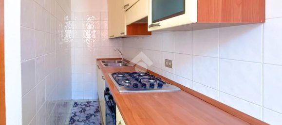 3 rooms Apartment in Chieti, Italy No. 278128 4