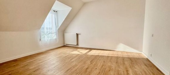 4 bedrooms House in Laval, France No. 312666 8