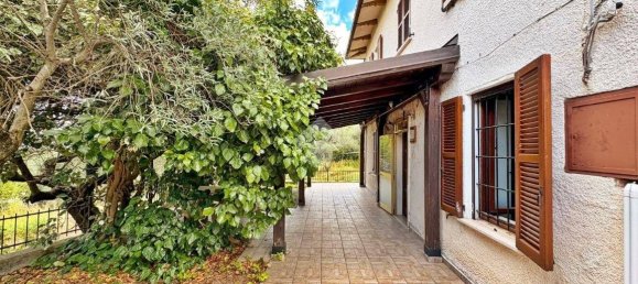 Casa de 4 dormitorios en Nocera Umbra, Italy No. 293138 10