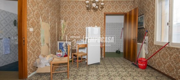 Apartamento de 3 divisões em Modena, Italy N.º 275877 9