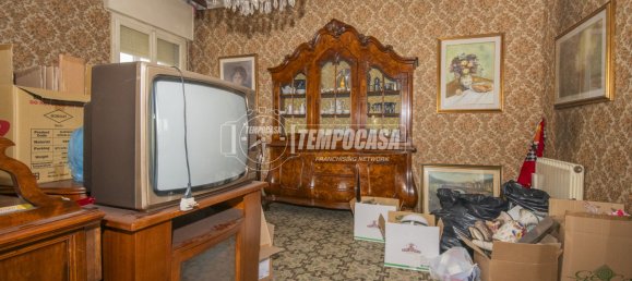 Apartamento de 3 divisões em Modena, Italy N.º 275877 22
