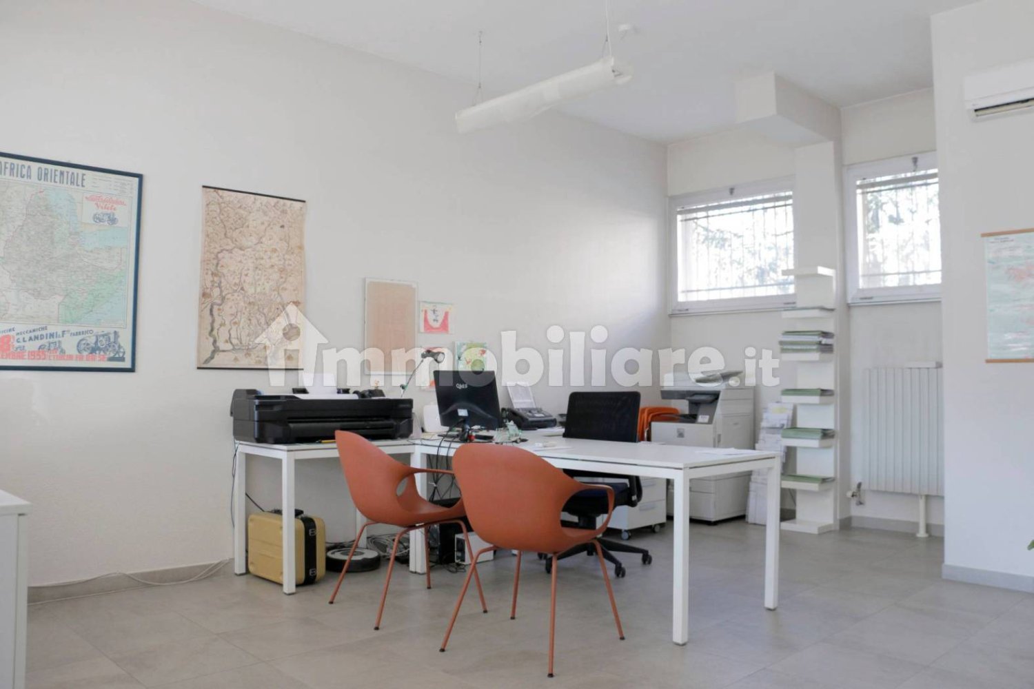 Propiedad comercial de 1 habitación en Reggio Emilia, Italy No. 123541