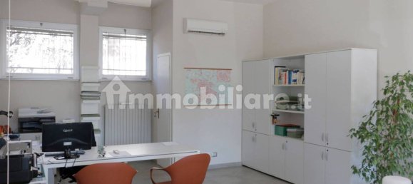 Propiedad comercial de 1 habitación en Reggio Emilia, Italy No. 123541 4