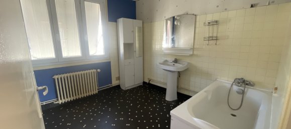 5 Schlafzimmer Haus in Vatan, France, Nr. 71406 8