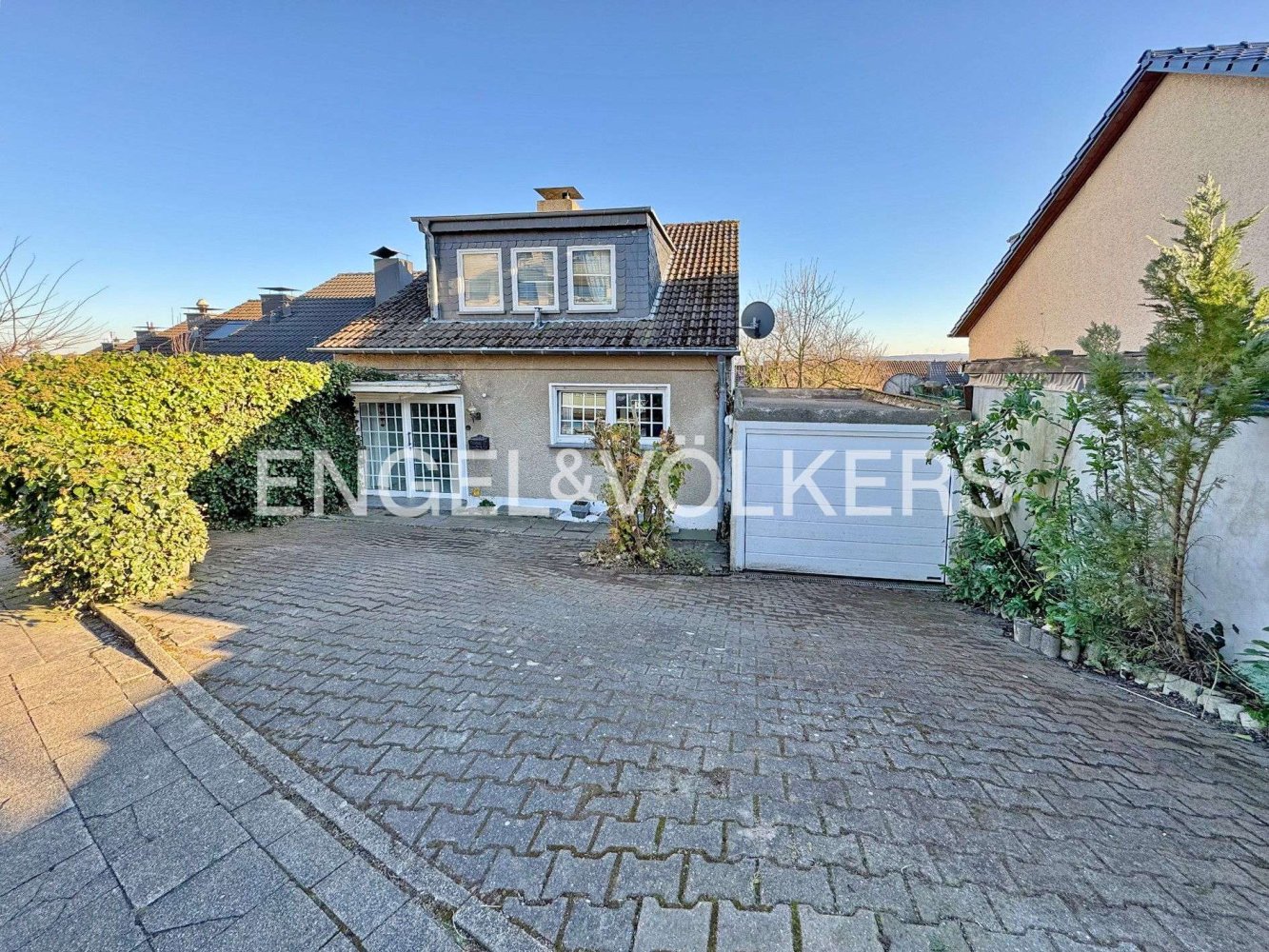 4 bedrooms House in Ennepe-Ruhr, Germany No. 153343