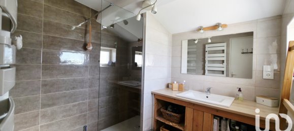 4 bedrooms House in Loire, France No. 348654 11