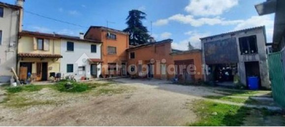 1 Schlafzimmer Wohnung in Arzignano, Italy, Nr. 324359 2