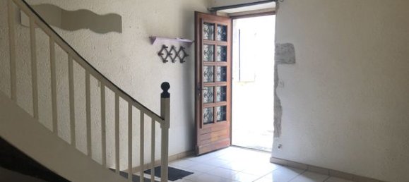 2 bedrooms House in Occitanie, France No. 300747 2