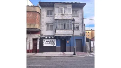 407m² Building in Villarcayo, Spain No. 182844