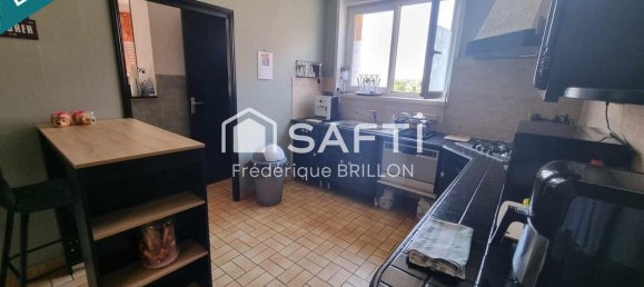 Gewerbliche Immobilie in Bruay-la-Buissiere, France 176m², Nr. 251726 6