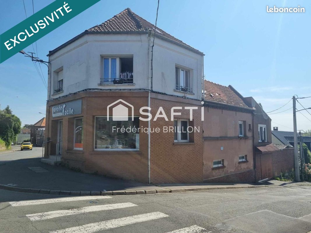 Gewerbliche Immobilie in Bruay-la-Buissiere, France 176m², Nr. 251726