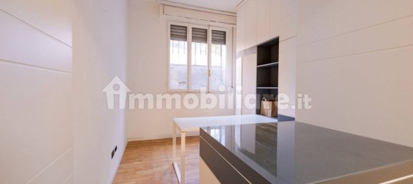 5 rooms Office in Milan, Italy No. 376637 18