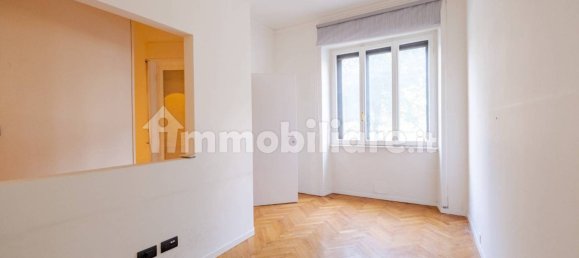 5 rooms Office in Milan, Italy No. 376637 2