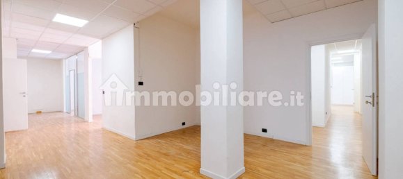 5 rooms Office in Milan, Italy No. 376637 15