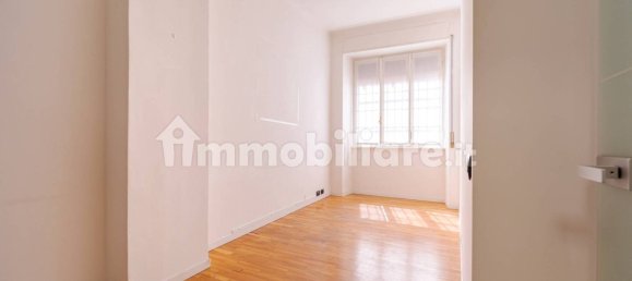 5 rooms Office in Milan, Italy No. 376637 24