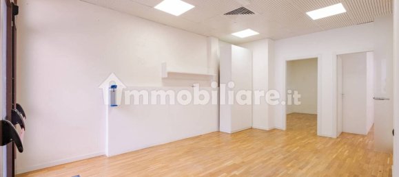 5 rooms Office in Milan, Italy No. 376637 6