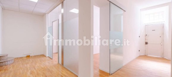 5 rooms Office in Milan, Italy No. 376637 21