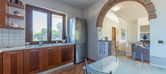 Дом с 4 комнатами в Монтальто ди Кастро, Италия № 297087 45