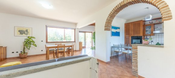 Дом с 4 комнатами в Монтальто ди Кастро, Италия № 297087 43