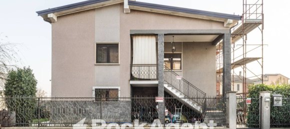 4 bedrooms Villa in Sartirana Lomellina, Italy No. 314132 23