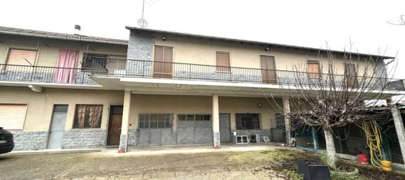 4 Schlafzimmer Villa in Novara, Italy, Nr. 43953 2