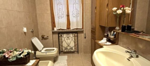 4 Schlafzimmer Villa in Novara, Italy, Nr. 43953 10